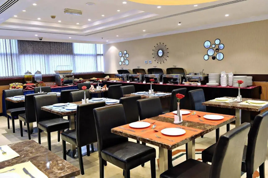 Signature Inn Deira - Free Parking 40