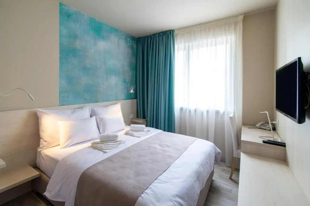 Economy Double room (full double bed)