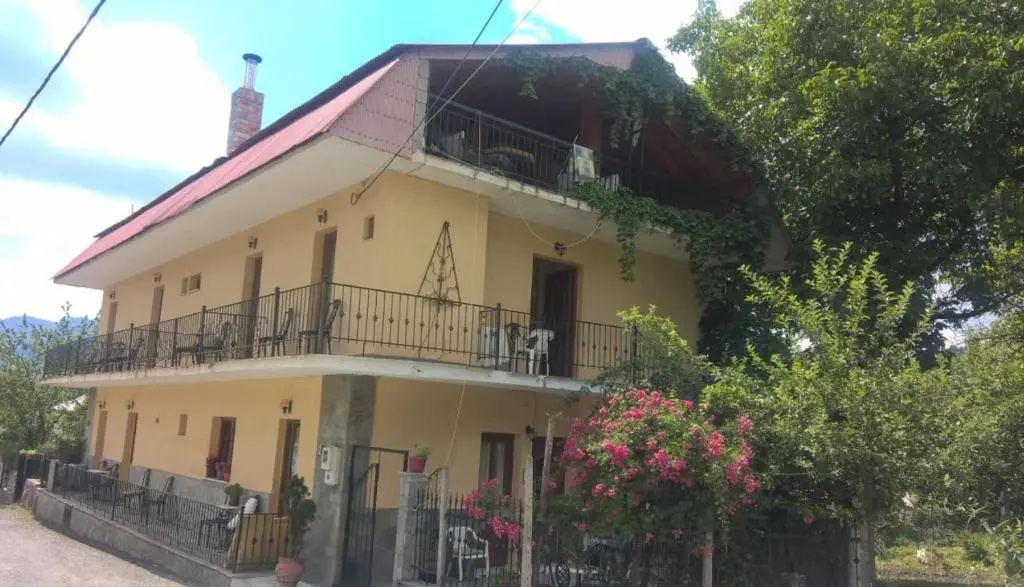 Guesthouse Chotos