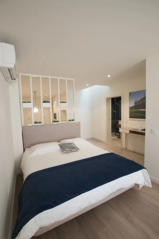 1 Bedroom Apartment with balcony