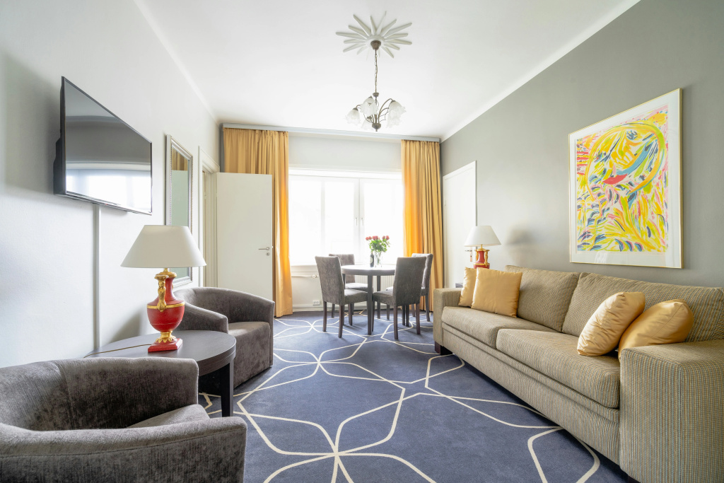 Hotel Dania — 3