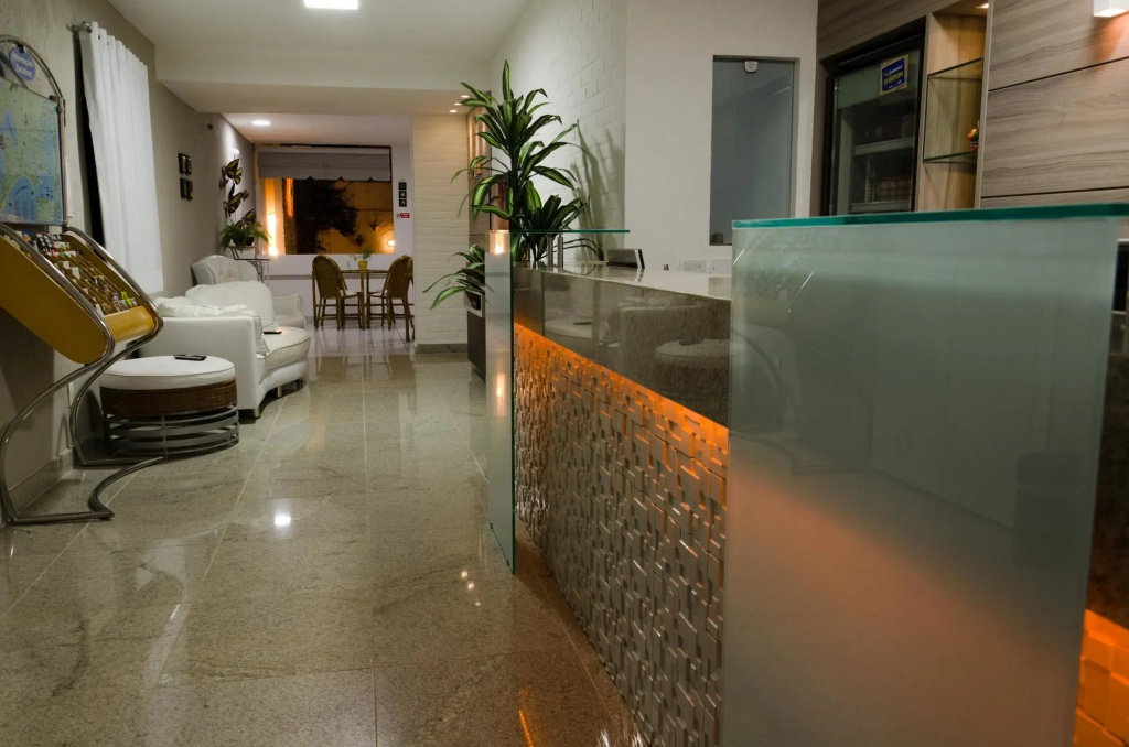 Lobby & Reception