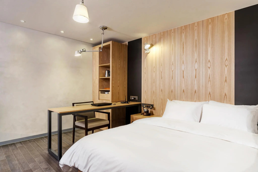 Standard Double room (full double bed)