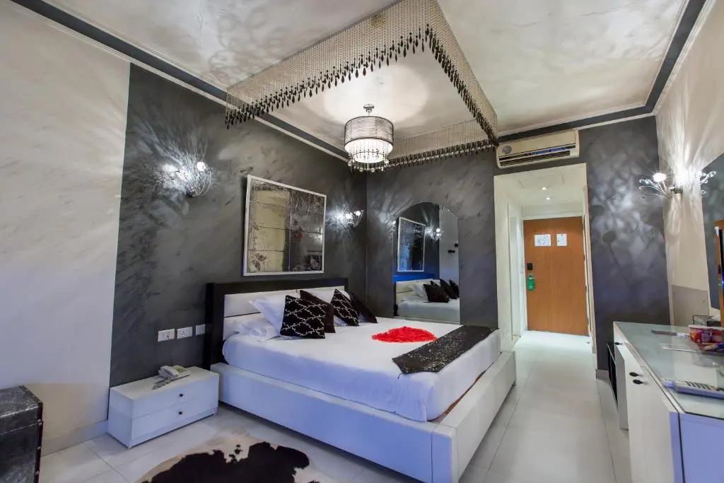 Superior Double room with sea view (full double bed)