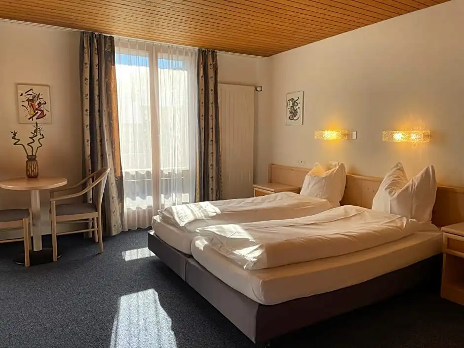 Diamant Zweisimmen in Zweisimmen - Chambres