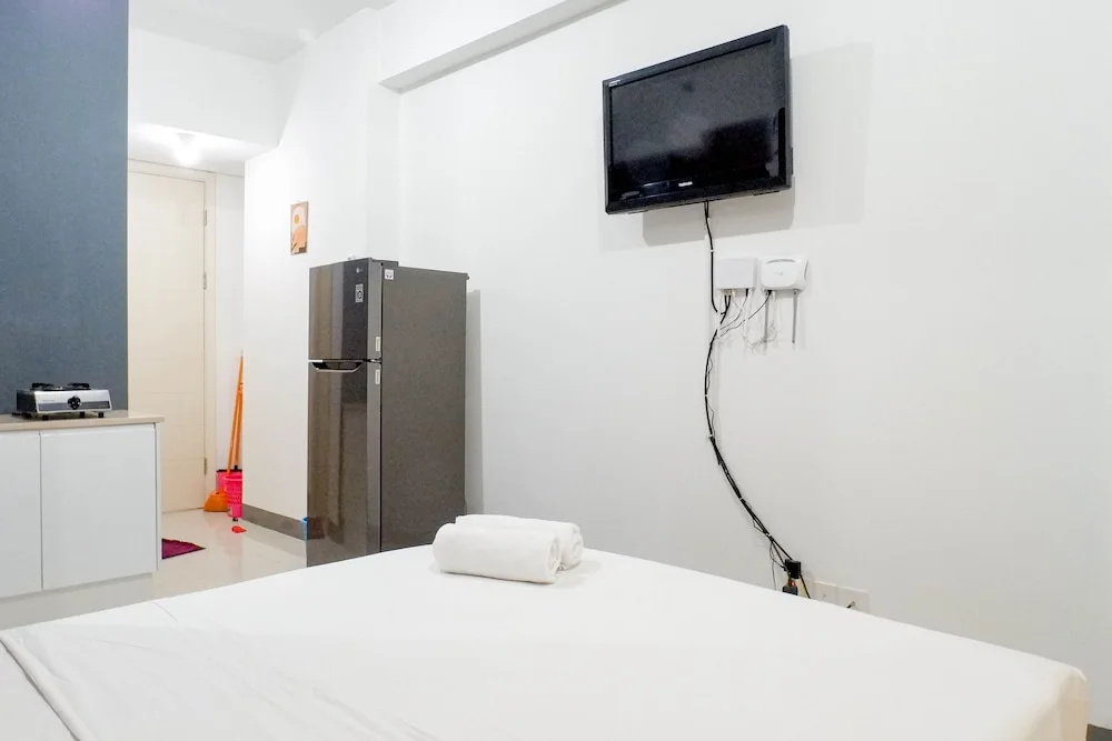 Minimalist Studio Apartment Connected To Pakuwon Mall At Supermall Mansion