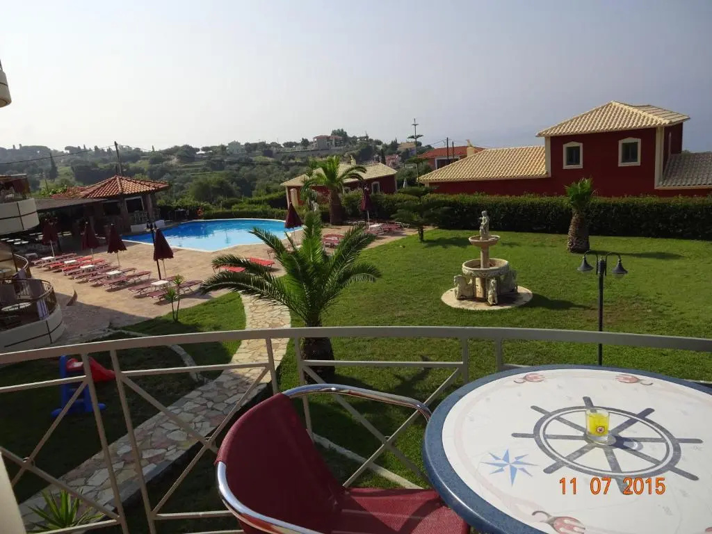 Marina-Anna Studios - Chambres