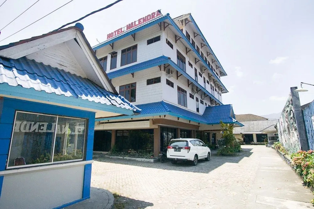 RedDoorz Plus near Pelabuhan Bitung