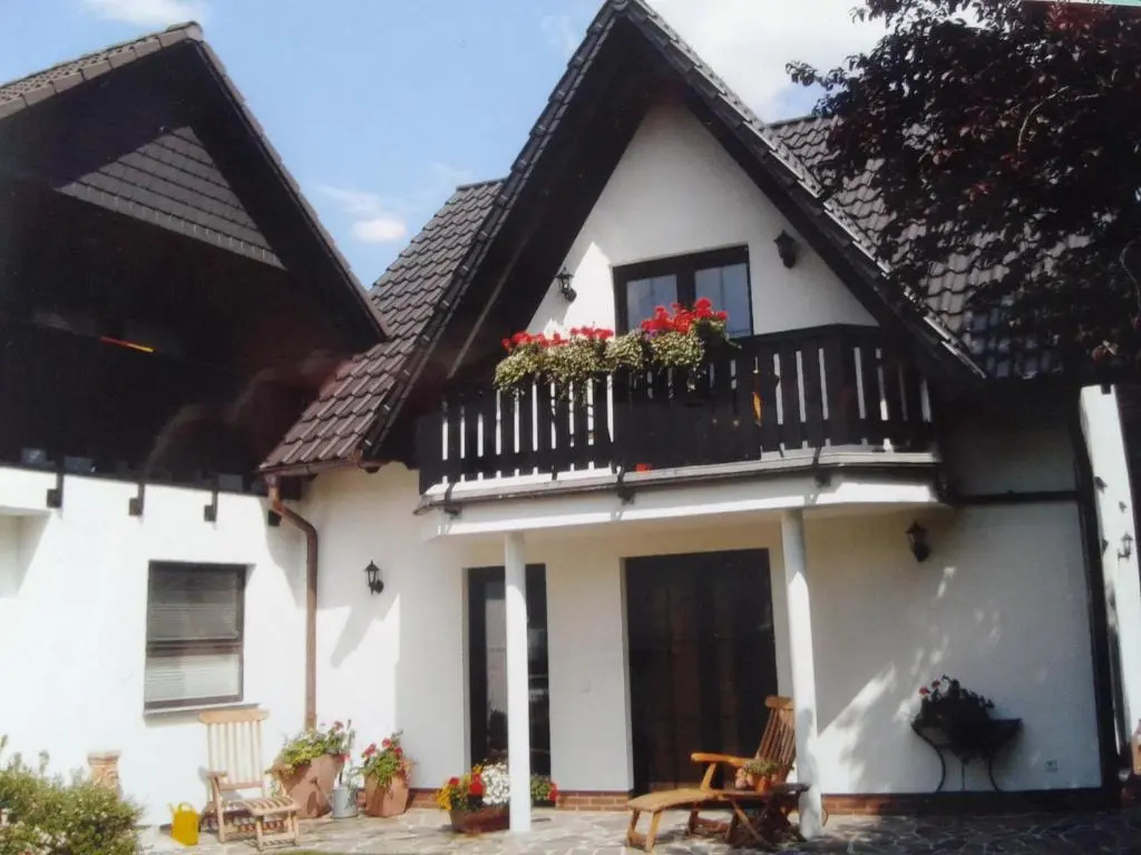 Haus Kollwitzweg - Ferienwohnungen - Chambres