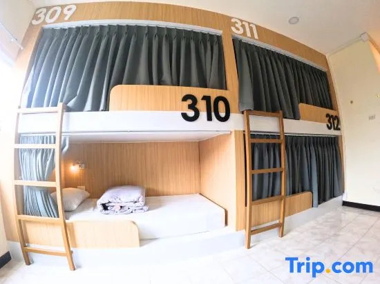Bed in Dorm