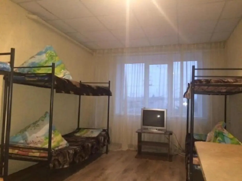 Кровать в общем номере в Дорожная