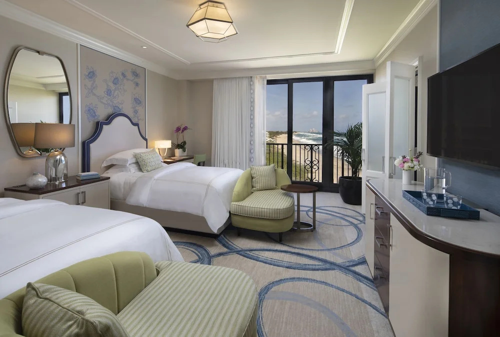 Premium Quadruple room with partial ocean view