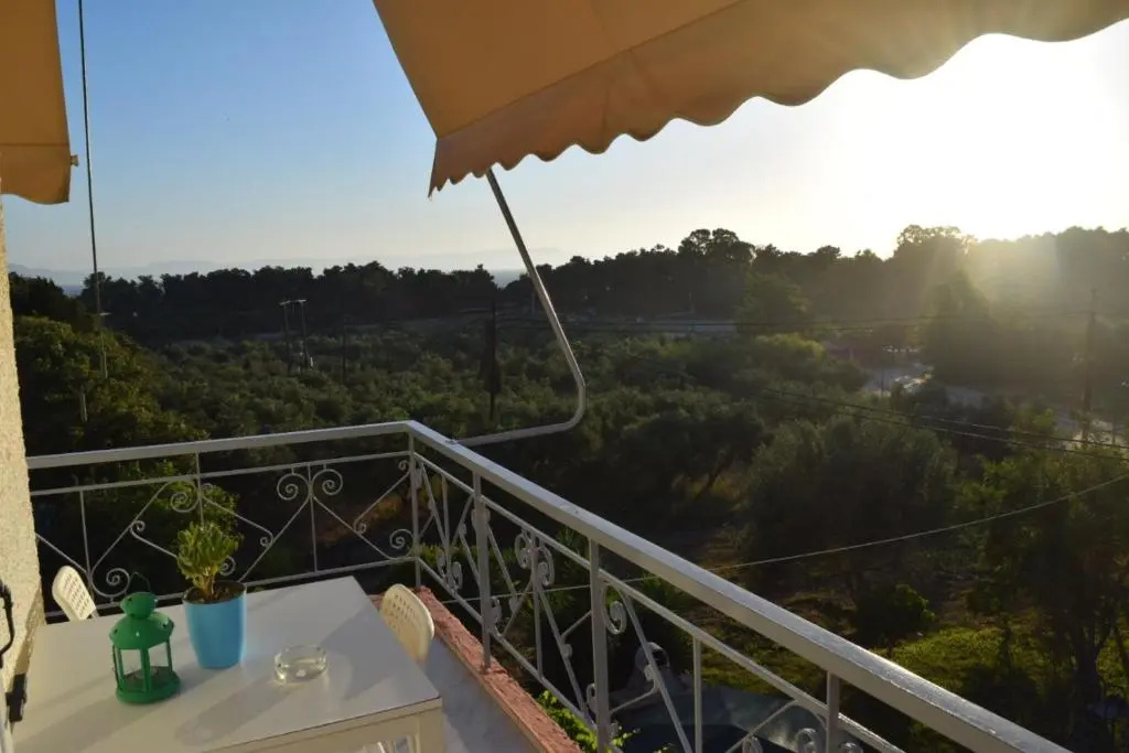 Standard Triple room with balcony