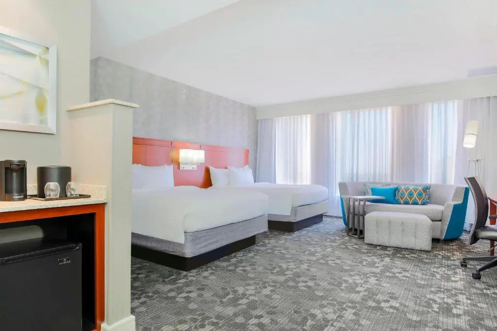 Double room (full double bed)