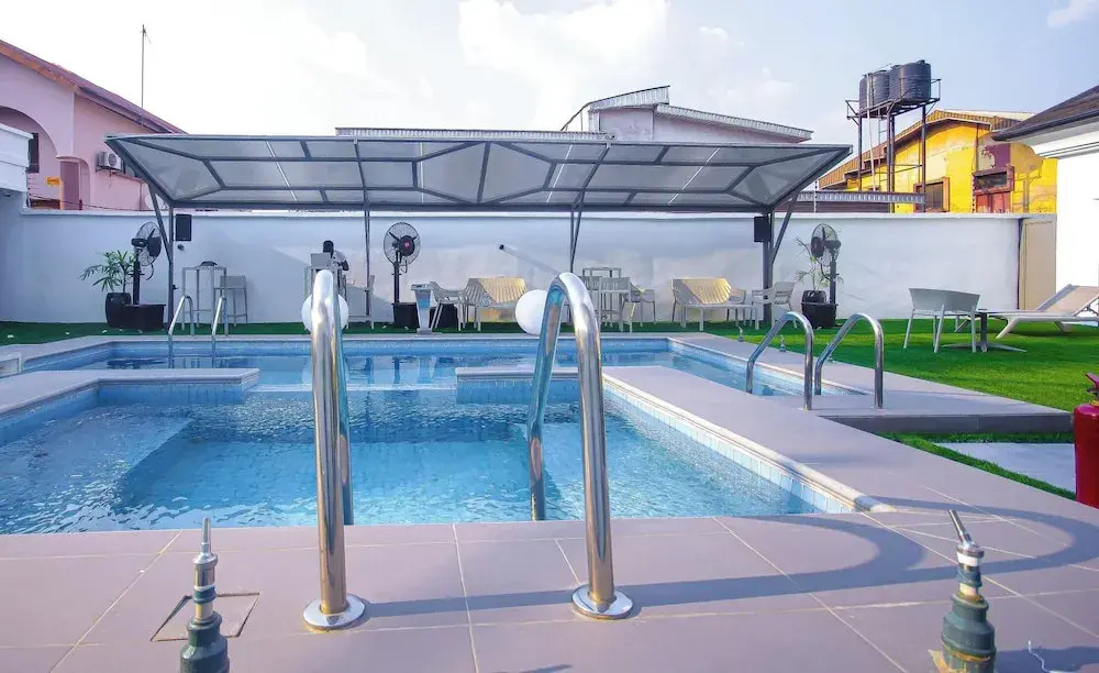 Tranquil Oasis in Benin City by bnj Luxury — фото 5