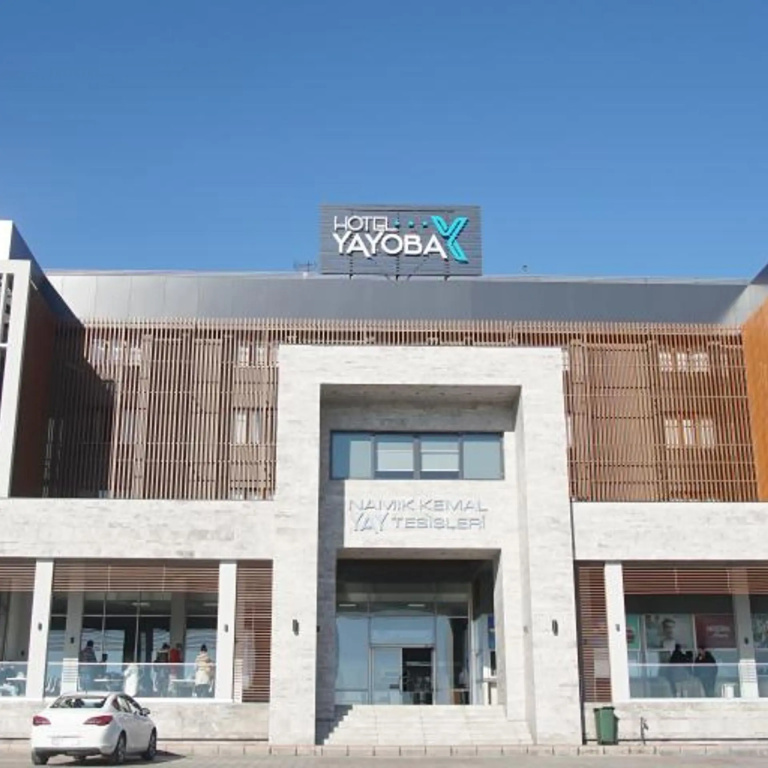 Yayoba Hotel