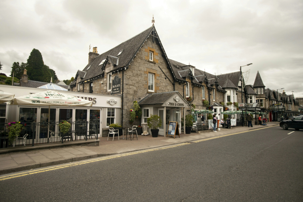 McKays Hotel Bar & Restaurant