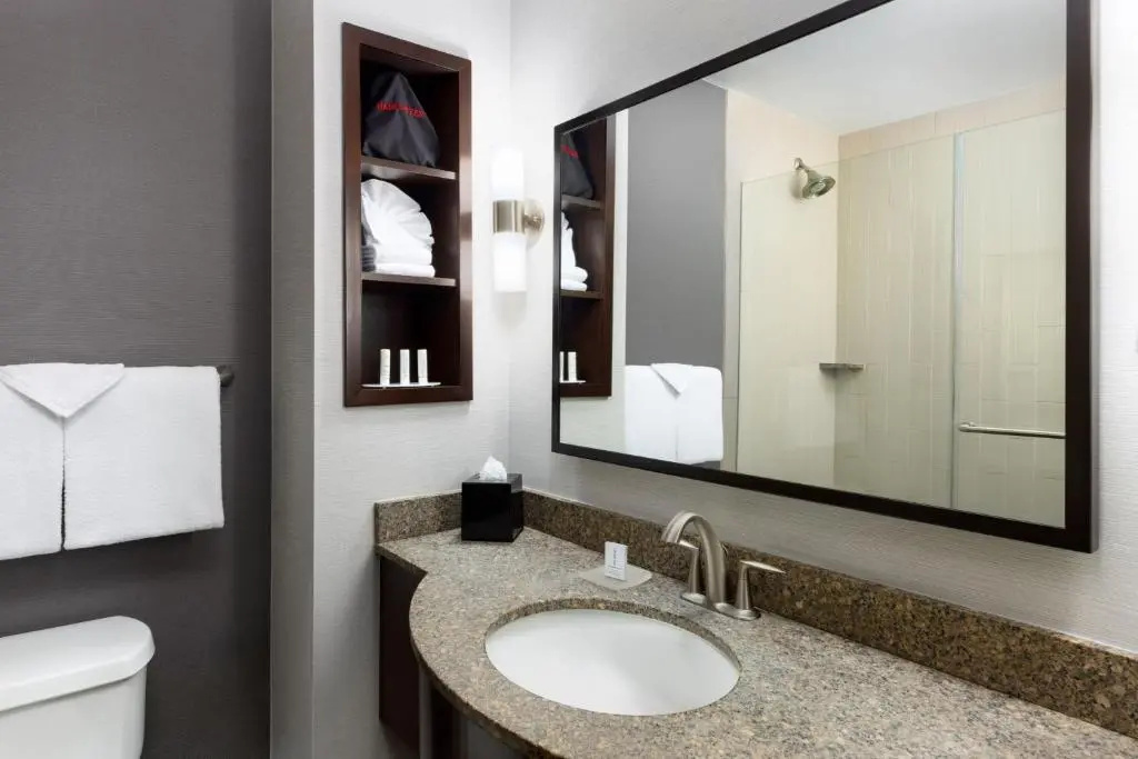 Courtyard by Marriott Los Angeles Woodland Hills - Chambres