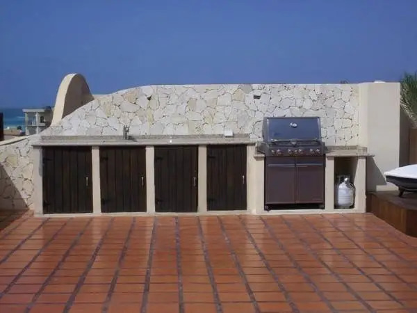 Amber Penthouse 2 Br Condo - Pri 8487