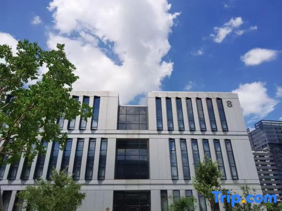 Nanjing Jitri Jinling Jialong Hotel