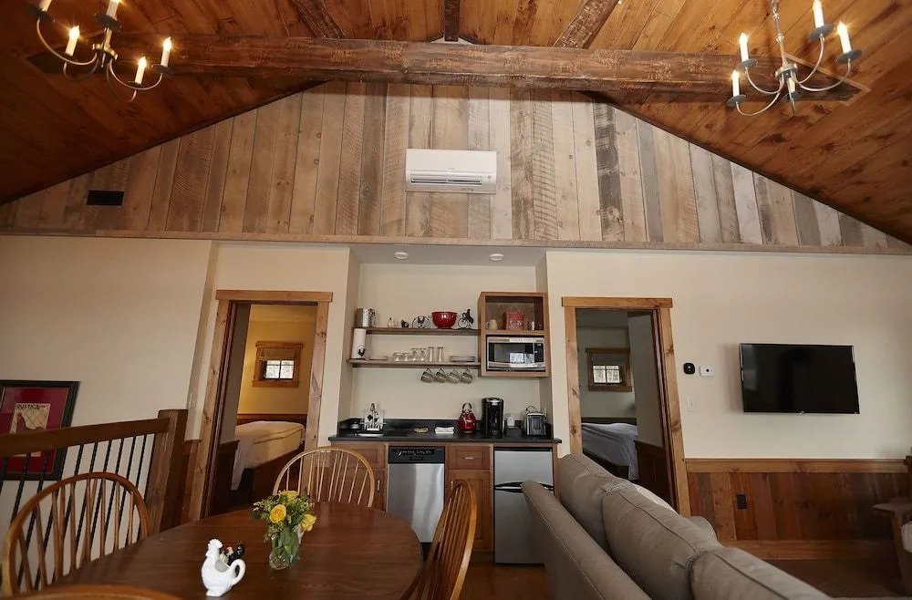 Seesaw's Lodge - фото 28