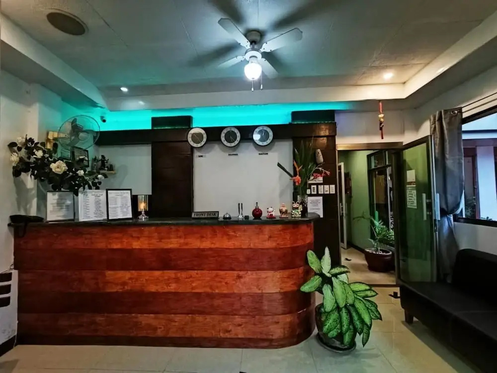 Lobby & Reception