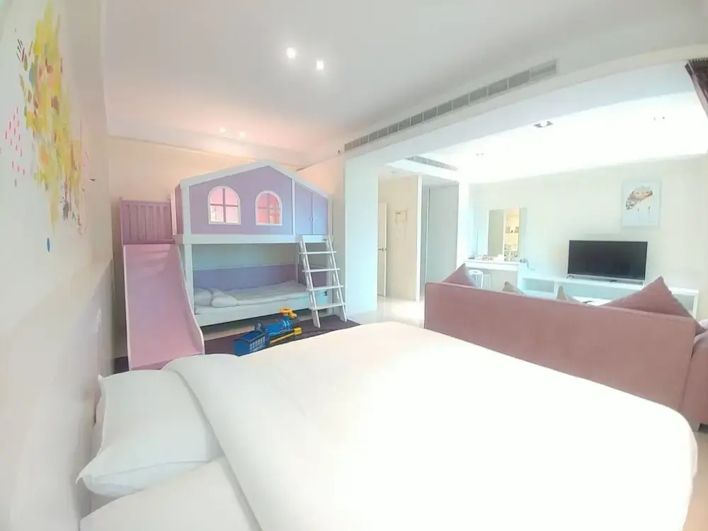 Comfort room