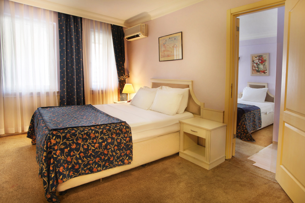 Berr Hotel — 3