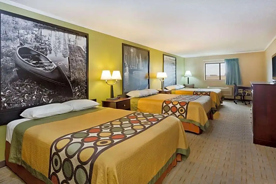 Superior Sextuple room