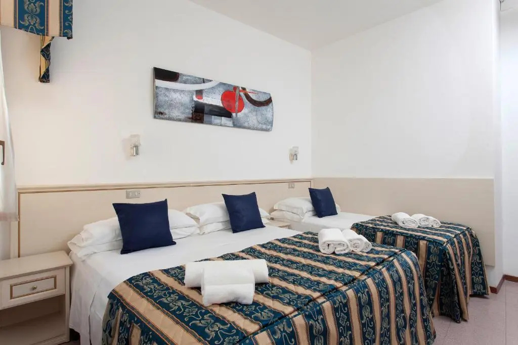 Standard Quadruple room