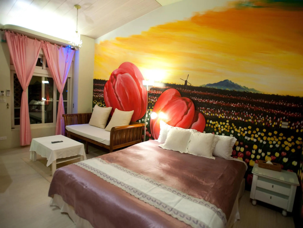 Deluxe Double room (full double bed)