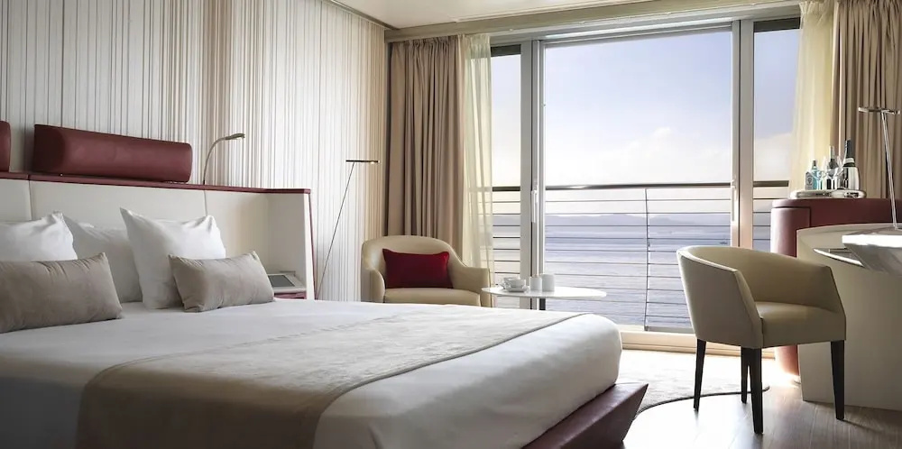 Superior Double room with balcony (full double bed)