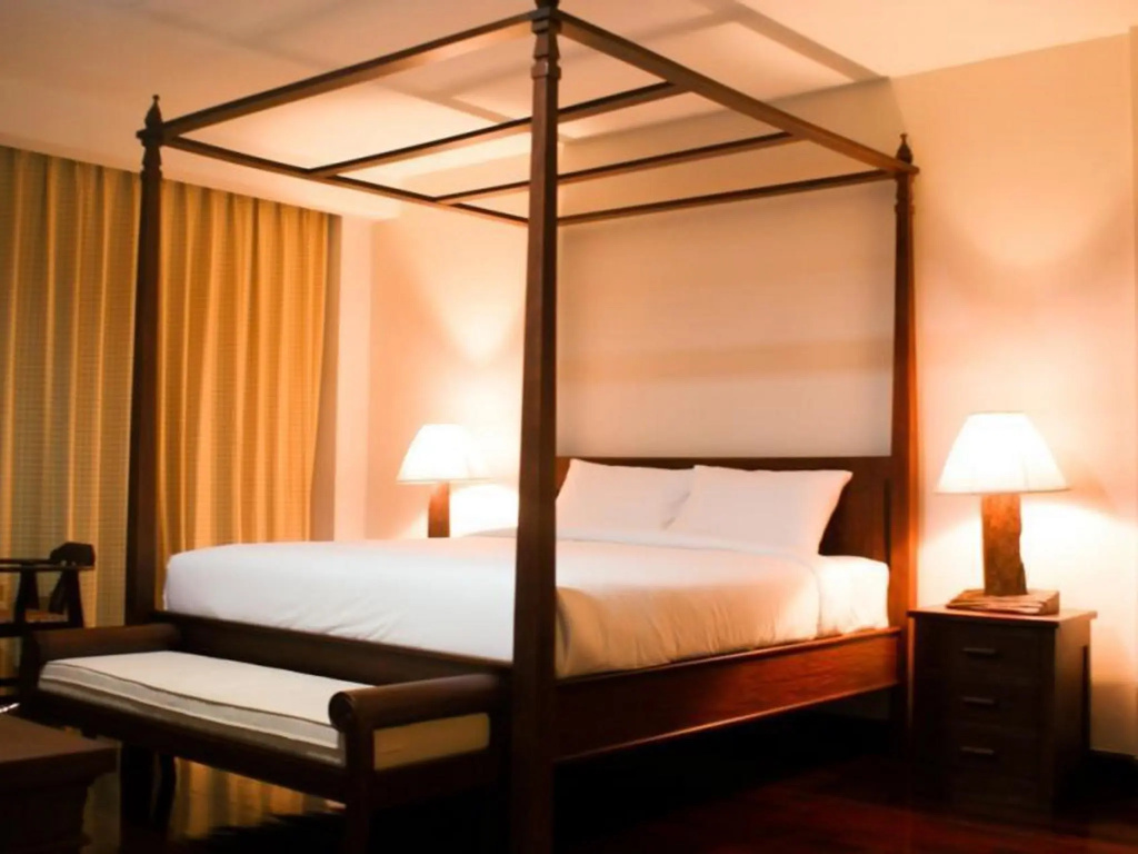 Double Suite (full double bed)