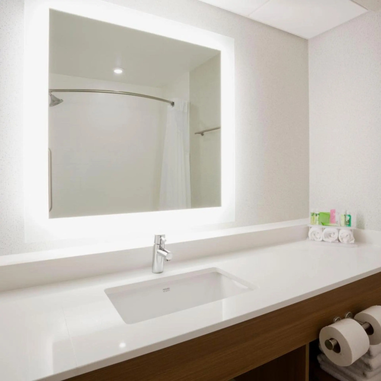Holiday Inn Express & Suites Minneapolis – West End by IHG - Général