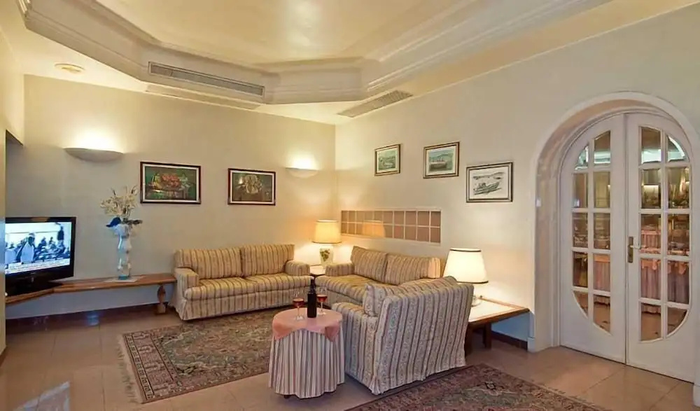 Hotel photo 15
