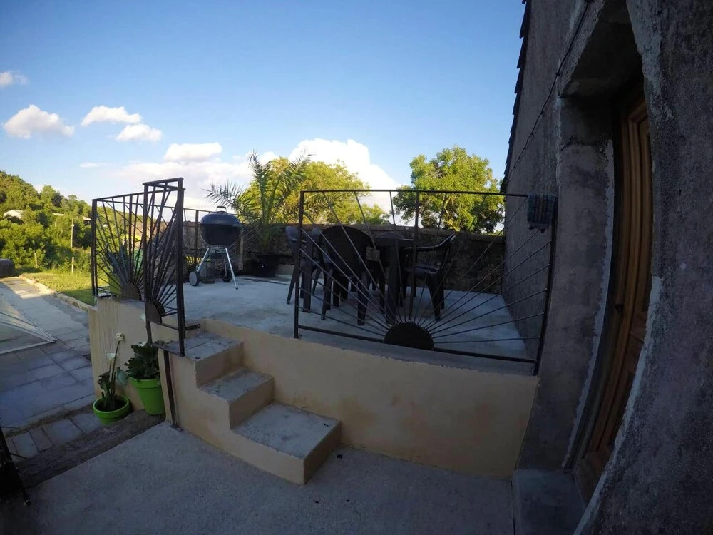 House With 2 Bedrooms in Octon , With Shared Pool
