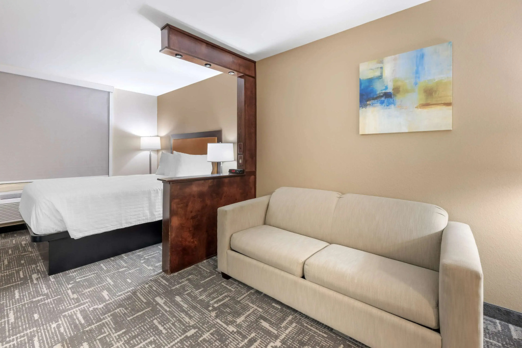 2 Bedrooms Double Suite (full double bed)