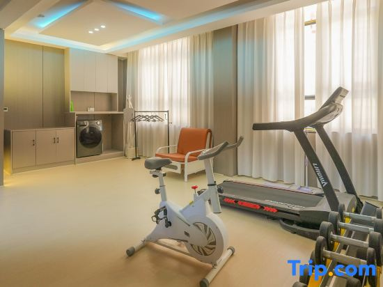 Moka E-Sports Hotel (Maralbexi Central Stadium)