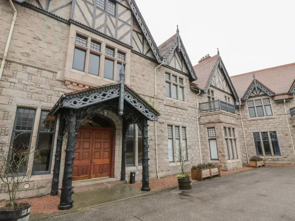 Dalvorar - Mar Lodge Estate