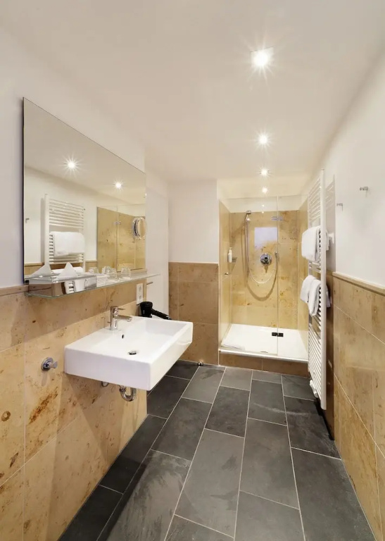 Standard Suite