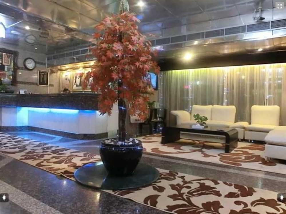 Al Muraqabat Plaza Hotel Apartments