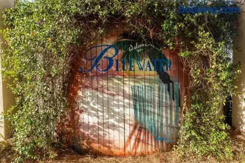 Bluewater 801 by RedAwning