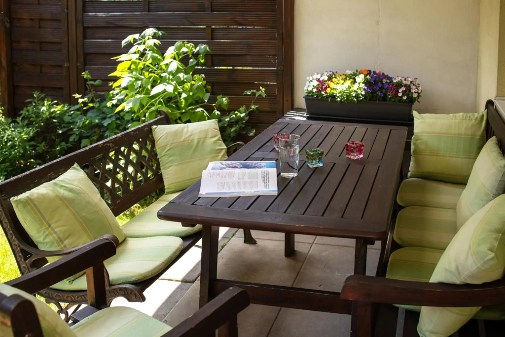 Fresh Apartment with Terrace + Free Parking