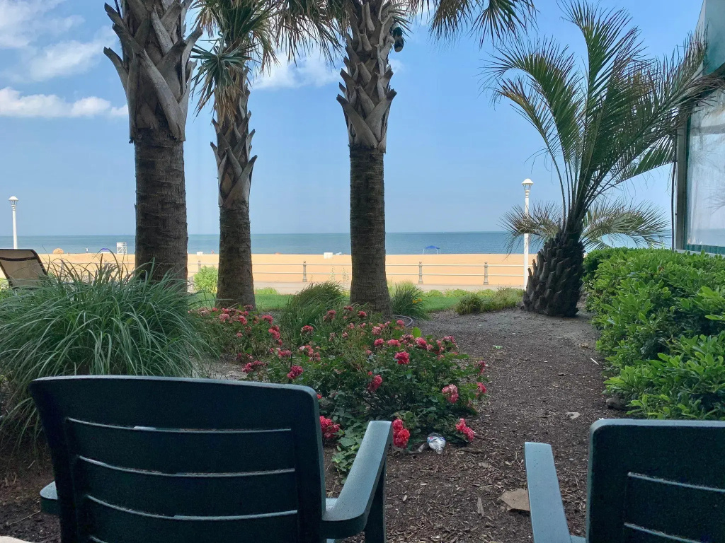 Holiday Inn & Suites Virginia Beach North Beach by IHG - Chambres