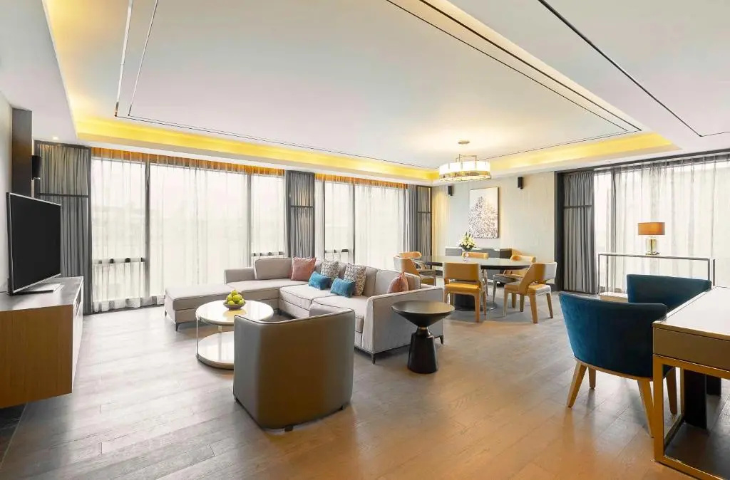 1 Bedroom Premium Double Suite (full double bed)