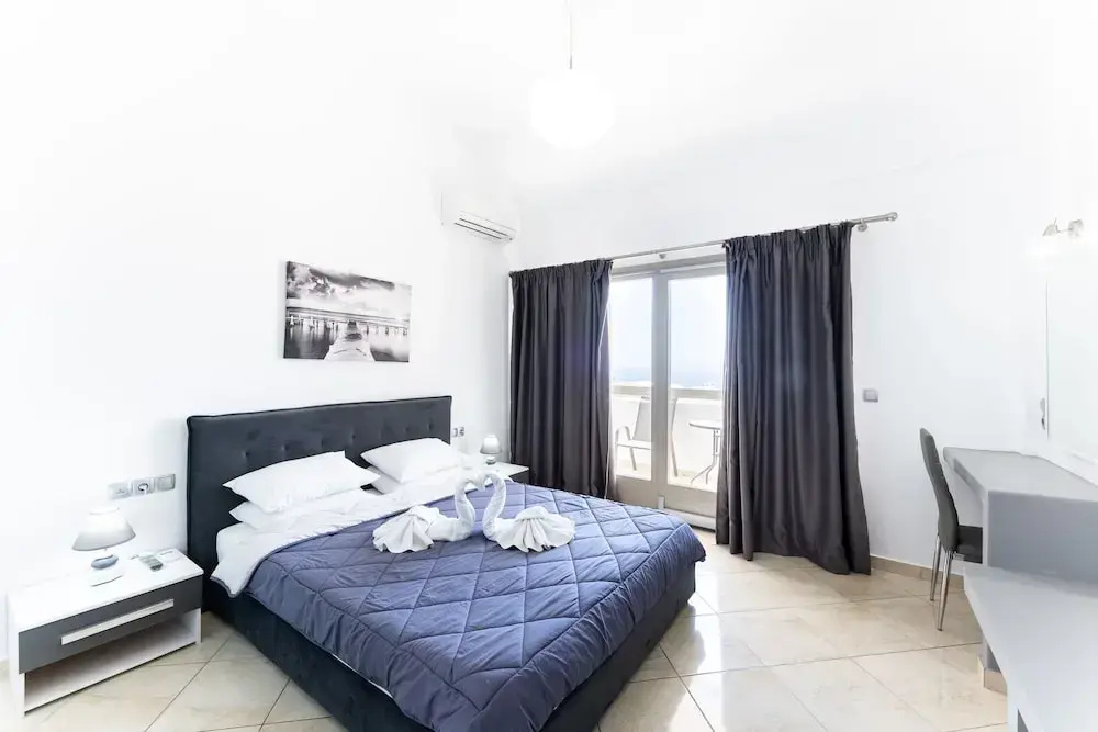 1 Bedroom Deluxe Apartment