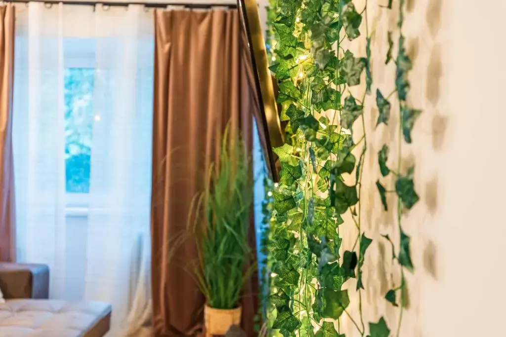 Jungle Apartment 15 Min Walk to Beach & Downtown