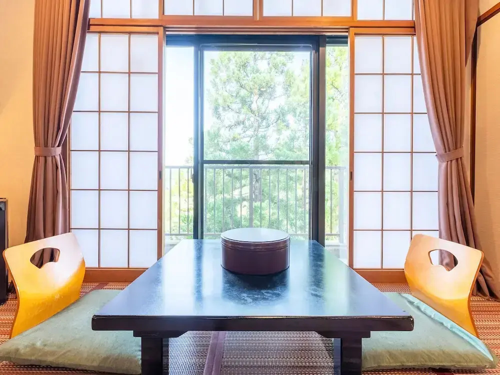 Livemax Resort Yuhigaura Kitu Onsen - Chambres