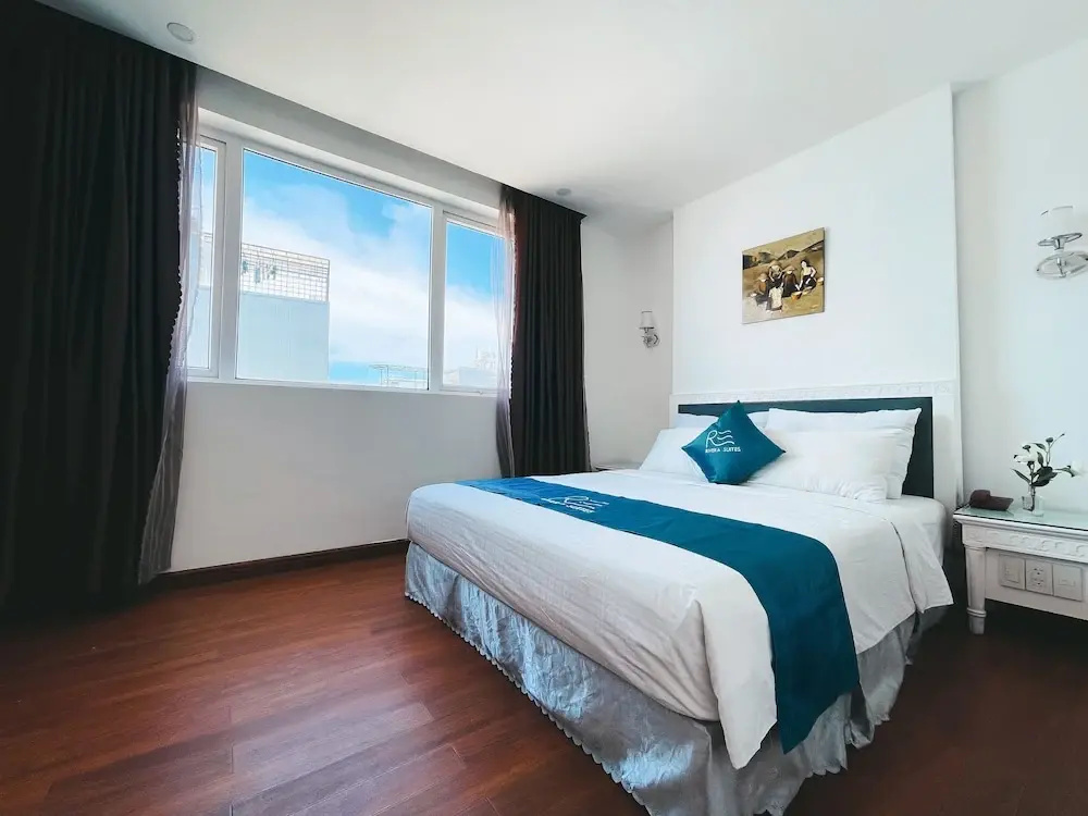 Superior Double room (full double bed)
