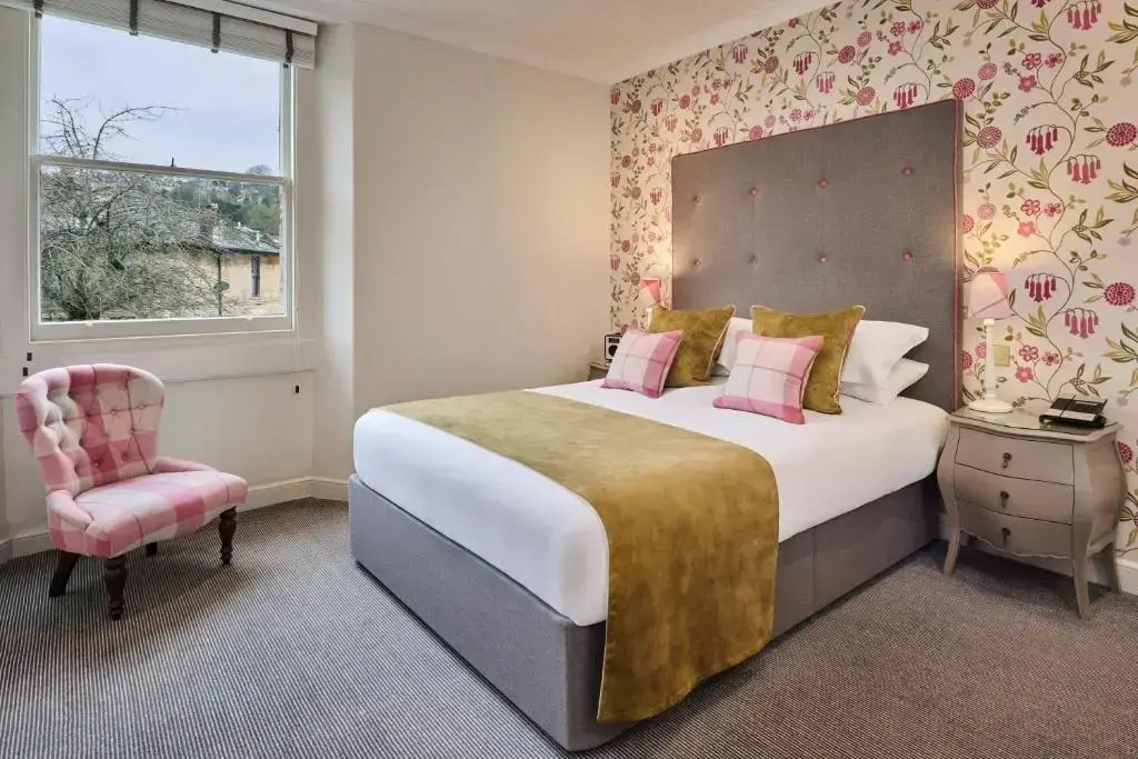 Superior Double room with garden view (full double bed)